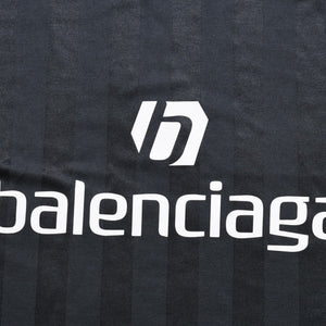 極美品 BALENCIAGA バレンシアガ × アディダス オーバーサイズ サッカー ゲームシャツ 723663 TNV13 ユニフォーム シャドーストライプ エンブレム ブラック ホワイト 3サイズ 中古 4a004340