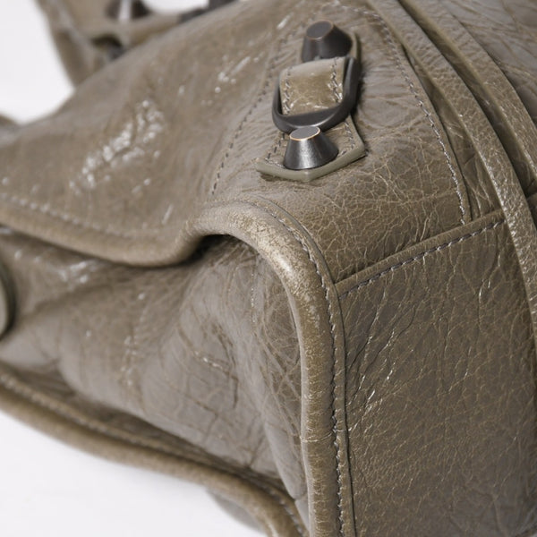 BALENCIAGA バレンシアガ ル シティ スモール ハンドバッグ 811442 ショルダーバッグ カーキ スタッズ ブロンズ金具 108 5240 美品 中古 4a004345