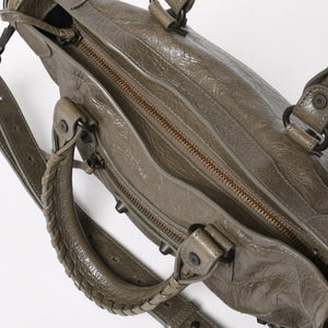 BALENCIAGA バレンシアガ ル シティ スモール ハンドバッグ 811442 ショルダーバッグ カーキ スタッズ ブロンズ金具 108 5240 美品 中古 4a004345