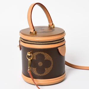 極美品 LOUIS VUITTON ルイヴィトン カンヌ バニティバッグ モノグラム ジャイアント M44603 ブラウン モノグラム リバース ショルダーバッグ 中古 4a004342