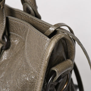 BALENCIAGA バレンシアガ ル シティ スモール ハンドバッグ 811442 ショルダーバッグ カーキ スタッズ ブロンズ金具 108 5240 美品 中古 4a004345