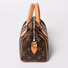画像をギャラリービューアに読み込む, 極美品 LOUIS VUITTON ルイヴィトン ショルダーバッグ スピーディバンドリエール20 M46222 レザー PVC ブラウン ゴールド金具 中古 4a004346