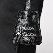 画像をギャラリービューアに読み込む, 極美品 PRADA プラダ ホーボー ハンドバッグ MV515 トライアングルロゴ 三角ロゴプレート ナイロン ブラック 中古 4a004353