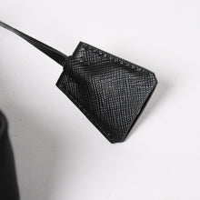 画像をギャラリービューアに読み込む, 極美品 PRADA プラダ ホーボー ハンドバッグ MV515 トライアングルロゴ 三角ロゴプレート ナイロン ブラック 中古 4a004353