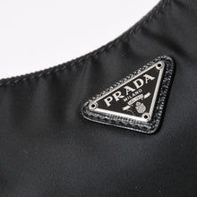 画像をギャラリービューアに読み込む, 極美品 PRADA プラダ ホーボー ハンドバッグ MV515 トライアングルロゴ 三角ロゴプレート ナイロン ブラック 中古 4a004353