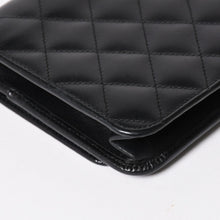 画像をギャラリービューアに読み込む, CHANEL シャネル カンボンライン チェーンウォレット A46646 マトラッセ 18番台 ラムスキン ココマーク エナメル ブラック ピンク 美品 中古 4a004344