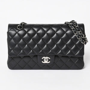 極美品 CHANEL シャネル マトラッセ25 Wフラップ Wチェーンショルダーバッグ 19番台 ココマーク ラムスキン シルバー金具 中古 4a004347