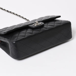極美品 CHANEL シャネル マトラッセ25 Wフラップ Wチェーンショルダーバッグ 19番台 ココマーク ラムスキン シルバー金具 中古 4a004347