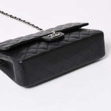 画像をギャラリービューアに読み込む, 極美品 CHANEL シャネル マトラッセ25 Wフラップ Wチェーンショルダーバッグ 19番台 ココマーク ラムスキン シルバー金具 中古 4a004347