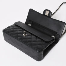 画像をギャラリービューアに読み込む, 極美品 CHANEL シャネル マトラッセ25 Wフラップ Wチェーンショルダーバッグ 19番台 ココマーク ラムスキン シルバー金具 中古 4a004347