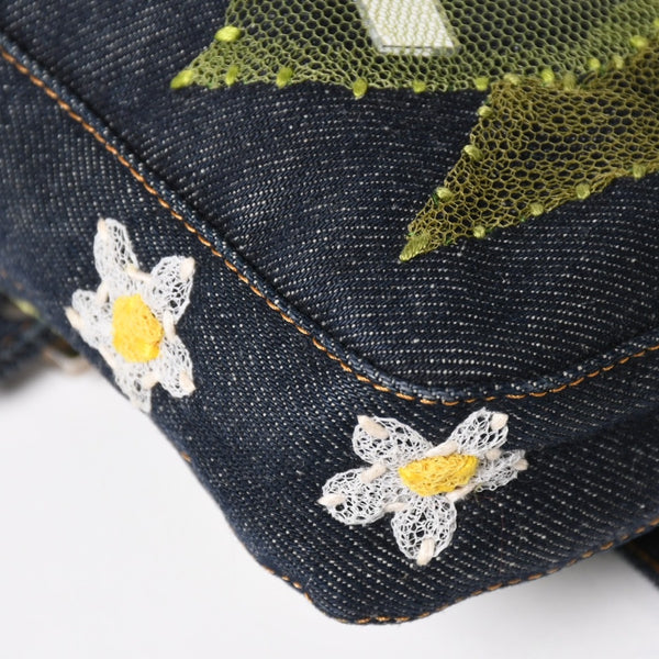 FENDI フェンディ マンマバケット デニム ワンショルダーバッグ フラワーレース刺繍 26424 インディゴブルー ハンドバッグ シルバー金具 美品 中古 4a004357