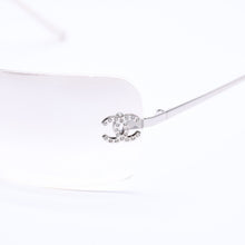 Load image into Gallery viewer, 極美品 CHANEL シャネル リムレス サングラス アイウェア 4017-D c.159/6I サイズ62□17 120 ココマーク ラインストーン 中古 4a004362
