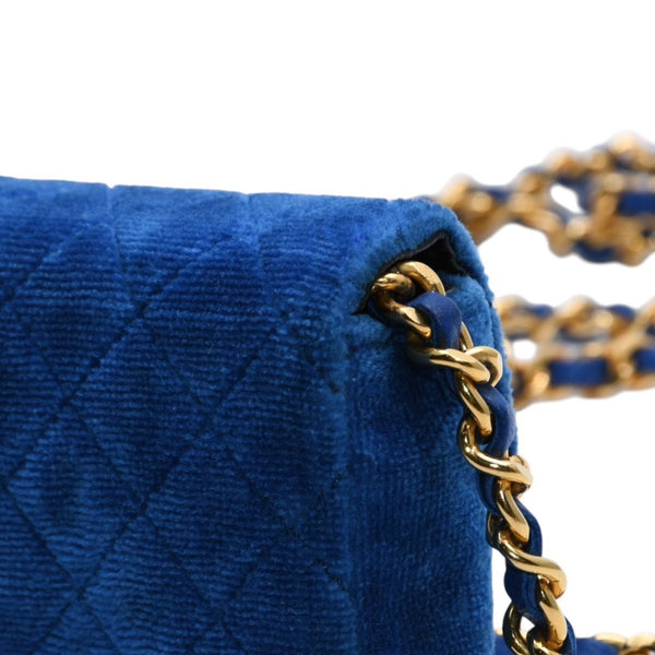 極美品 CHANEL シャネル マイクロ マトラッセ チェーンショルダーバッグ 1番台 ココマーク ベロア レザー ブルー 中古 4a002798