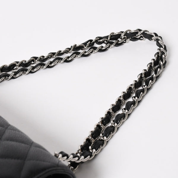 新品同様 CHANEL シャネル デカマトラッセ33 チェーンショルダーバッグ 17番台 ココマーク キャビアスキン ブラック SV金具 中古 4a004396
