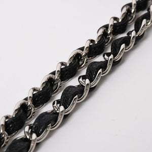 新品同様 CHANEL シャネル デカマトラッセ33 チェーンショルダーバッグ 17番台 ココマーク キャビアスキン ブラック SV金具 中古 4a004396