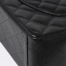画像をギャラリービューアに読み込む, 新品同様 CHANEL シャネル デカマトラッセ33 チェーンショルダーバッグ 17番台 ココマーク キャビアスキン ブラック SV金具 中古 4a004396