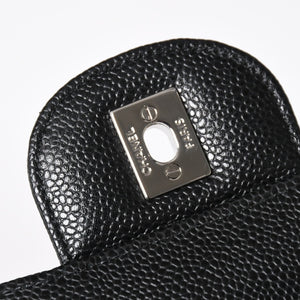 新品同様 CHANEL シャネル デカマトラッセ33 チェーンショルダーバッグ 17番台 ココマーク キャビアスキン ブラック SV金具 中古 4a004396