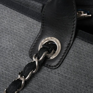 新品同様 CHANEL シャネル Deauville TGM ドーヴィルTGM 2WAYバッグ 16番台 ココマーク キャンバス レザー グレー 中古 4a004385