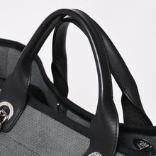 Load image into Gallery viewer, 新品同様 CHANEL シャネル Deauville TGM ドーヴィルTGM 2WAYバッグ 16番台 ココマーク キャンバス レザー グレー 中古 4a004385