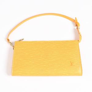 極美品 LOUIS VUITTON ルイヴィトン ポシェット アクセソワール アクセサリーポーチ M52959 エピレザー イエロー ゴールド金具 中古 4a003941