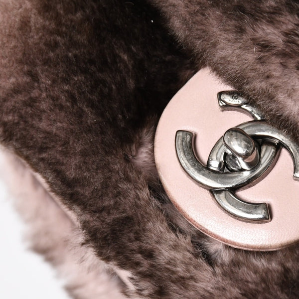 CHANEL シャネル 15AW マトラッセ Sフラップ Wチェーンショルダーバッグ A93054 21番台 ココマーク オリラグファー 美品 中古 4a004243