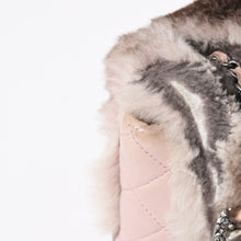 Load image into Gallery viewer, CHANEL シャネル 15AW マトラッセ Sフラップ Wチェーンショルダーバッグ A93054 21番台 ココマーク オリラグファー 美品 中古 4a004243