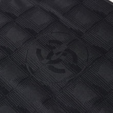 画像をギャラリービューアに読み込む, CHANEL シャネル ニュートラベルライン マルチポーチ CDケース 小物入れ ブラック ココマーク ナイロンジャガード生地 ゴールド金具 美品 中古 4a003890