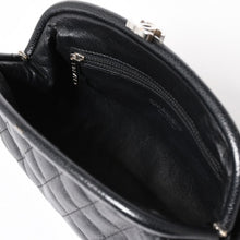 Load image into Gallery viewer, 極美品 CHANEL シャネル タイムレス クラシック クラッチバッグ 11番台 ココマーク キャビアスキン キルティング シルバー金具 中古 4a004166