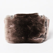 Load image into Gallery viewer, CHANEL シャネル 15AW マトラッセ Sフラップ Wチェーンショルダーバッグ A93054 21番台 ココマーク オリラグファー 美品 中古 4a004243