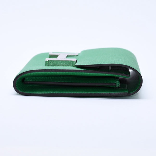 Like new condition HERMES bi-fold wallet, silver hardware, Veau Epsom leather, green. ◻R stamp, used, 4a004395