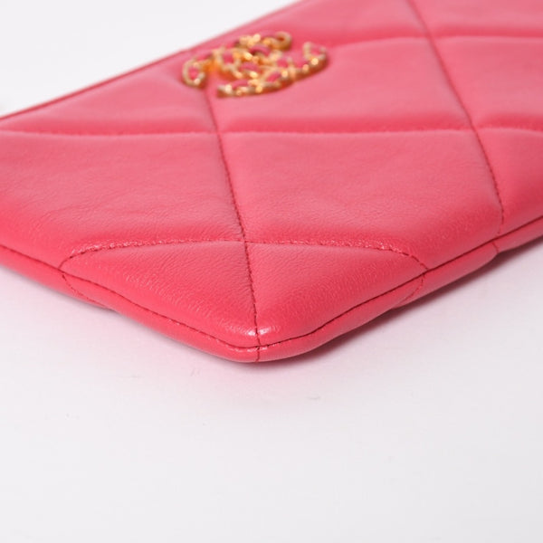 New and unused CHANEL CHANEL 19 Dizneuf Pouch AP1059 29th series Coco Mark Lambskin Pink Gold hardware Used 4a004291