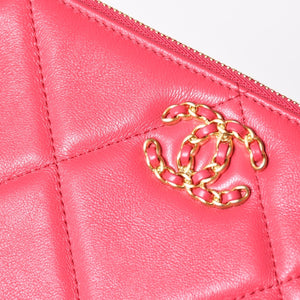 New and unused CHANEL CHANEL 19 Dizneuf Pouch AP1059 29th series Coco Mark Lambskin Pink Gold hardware Used 4a004291