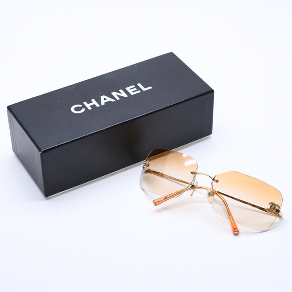 CHANEL Rimless Sunglasses Eyewear 4017-D c.125/56 Size 62□17 120 Coco Mark Rhinestone Good Condition Used 4a004405