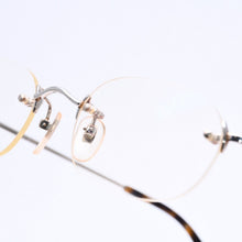 Load image into Gallery viewer, BVLGARI ブルガリ 伊達メガネ アイウェア 203K サイズ51-20 135 K14WG刻印 ゴールド クリア べっ甲カラー 美品 中古 4a004286