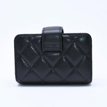 Load image into Gallery viewer, 新品未使用 CHANEL シャネル カードケース 21番台 ココマーク キャビアスキン ブラック ボルドー ゴールド金具 中古 4a004390