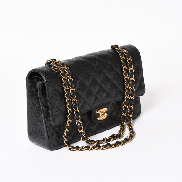 極美品 CHANEL シャネル マトラッセ25 Wフラップ Wチェーンショルダーバッグ キャビアスキン ゴールド金具 ランダム番台 ブラック ココマーク 中古 4a004409