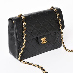 CHANEL Mini Matelasse Chain Shoulder Bag Lambskin Black Coco Mark Turn Lock Gold Hardware Good Condition Used 4a004410