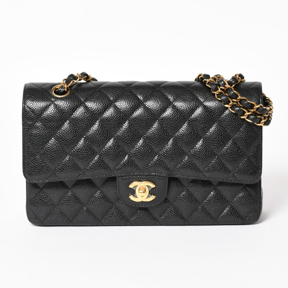 極美品 CHANEL シャネル マトラッセ25 Wフラップ Wチェーンショルダーバッグ キャビアスキン ゴールド金具 ランダム番台 ブラック ココマーク 中古 4a004409