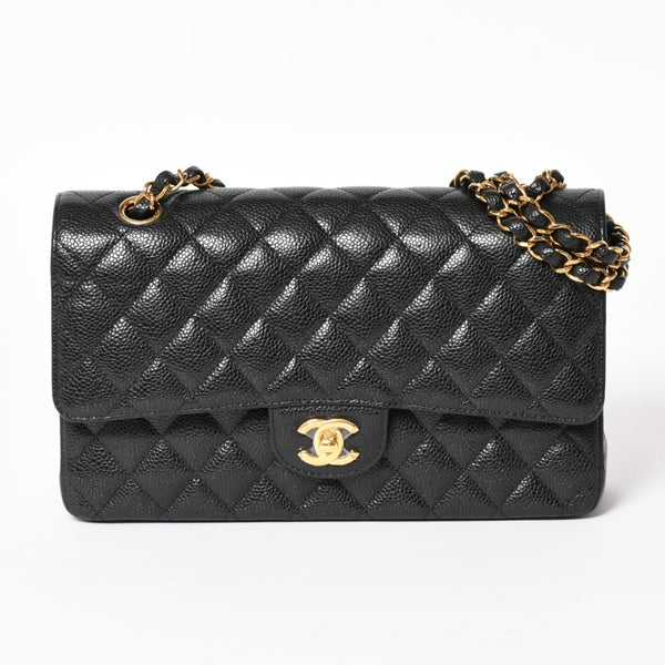 極美品 CHANEL シャネル マトラッセ25 Wフラップ Wチェーンショルダーバッグ キャビアスキン ゴールド金具 ランダム番台 ブラック ココマーク 中古 4a004409