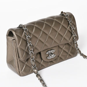 極美品 CHANEL シャネル ミニマトラッセ Sフラップ Sチェーンショルダーバッグ 23番台 ココマーク ブラウン カーキ 中古 4a004411