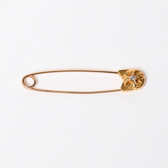 極美品 CHROME HEARTS クロムハーツ 22K パヴェダイヤ スモール セーフティピン IP ダイヤモンド 重量約6,5g 22K中古 4a007289