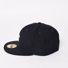 画像をギャラリービューアに読み込む, Fear of God Essentials フィアオブゴッド エッセンシャルズ 59FIFTY FEAR OF GOD ESSENTIALS ニューエラ サイズ7 3/8 ネイビー フラットバイザー ジェリーロレンゾ 良品 中古 4a003410