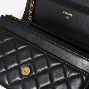 Very Good Condition CHANEL Matelasse Chain Shoulder Wallet Black No. 29 Lambskin Used 4a004343