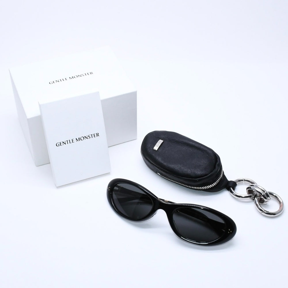 GENTLE MONSTER Gentle Monster Oval Sunglasses Foldable LOLANG-01 Size 54□21-132 Black Gold Good Condition Used 4a004290
