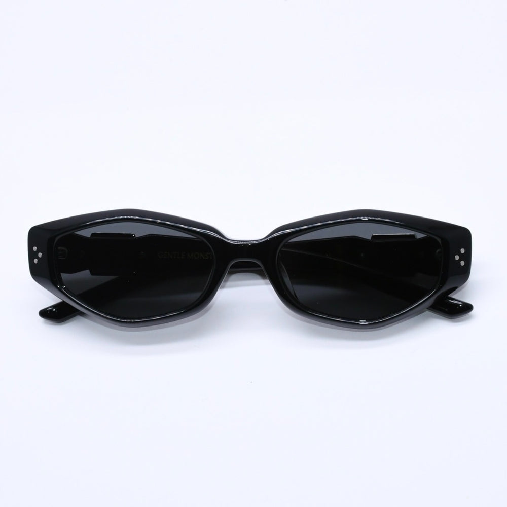 Very Good Condition GENTLE MONSTER VEGAX Sunglasses Size 54□20 145 Rhinestone Black Used 4a004287