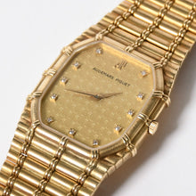 Load image into Gallery viewer, AUDEMARS PIGUET オーデマ ピゲ BAMBOO バンブー 腕時計 14644BA 重量約85.55g 18KYG 11Pダイヤ 手巻き 金文字盤 美品 中古 4a004651