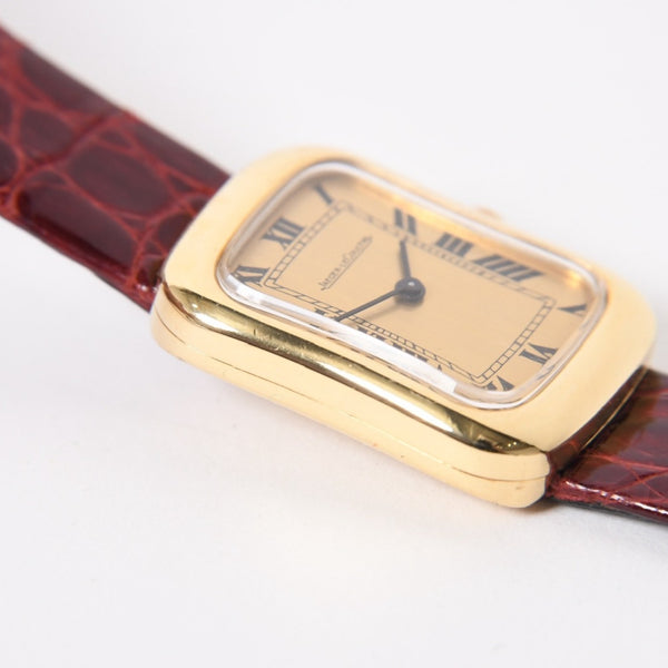 Very good condition JAEGER-LECOULTRE Jaeger-LeCoultre watch 6021.21 Weight approx. 22.89g Manual winding Champagne dial Rectangle GP Used 4a004444