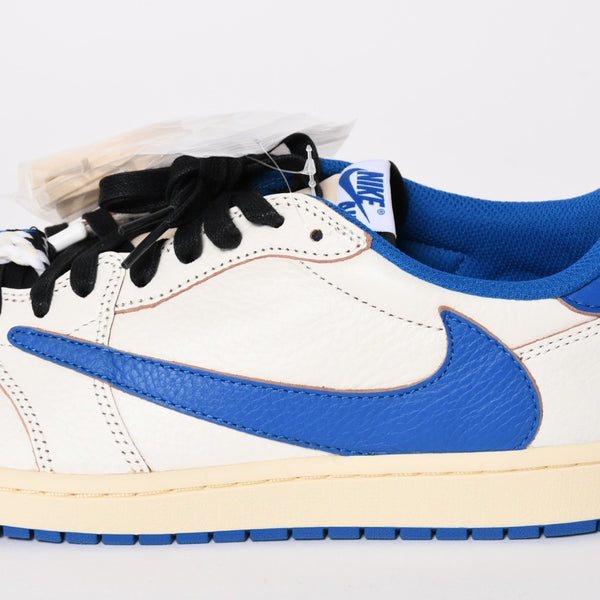 新品未使用 NIKE ナイキ × TRAVIS SCOTT × Fragment Design AIR JORDAN 1 LOW OG SP エアジョーダン1 ロウ DM7866 サイズ10.5 中古 4a004448