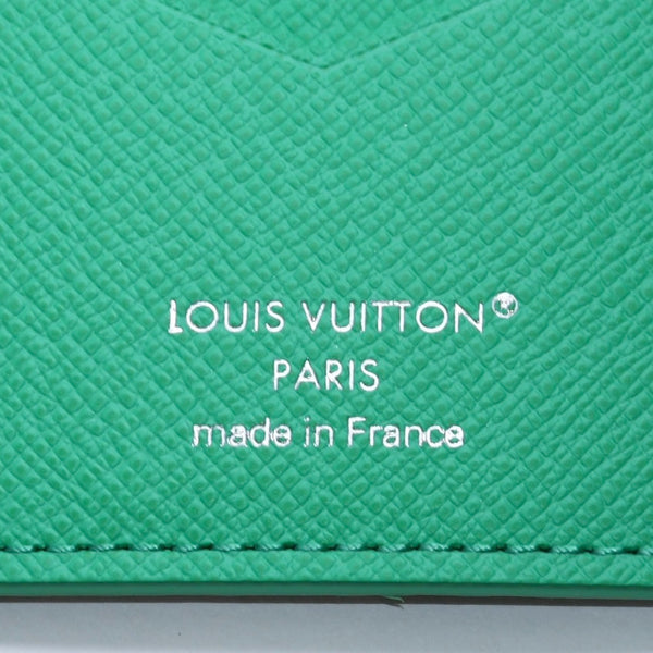 新品未使用 LOUIS VUITTON ルイヴィトン パスポートケース クーヴェルテュール パスポール モノグラムキャンバス M14875 グリーン 中古 4a004754