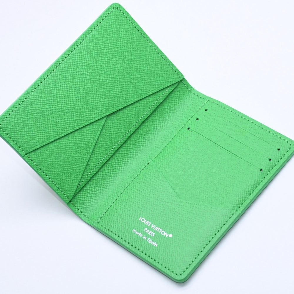 新品未使用 LOUIS VUITTON ルイヴィトン オーガナイザードゥポッシュ M26799 カードケース サッカー グリーン 中古 4a004751